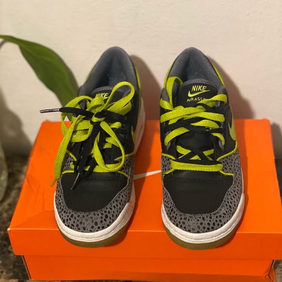 Air Assault Low Nike - Picture 2 of 5